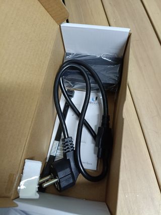 Ubiquiti Spain LOCOM2 - Punto de acceso inalámbrico, blanco