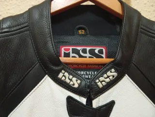 Mono 2 piezas moto Ixs talla 52 está impecable.