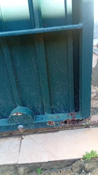 Puerta corredera exterior