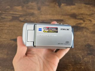 Videocámara Sony DCR-SX30 Plata