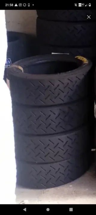 Neumáticos Fedima 195/50 R15 duro