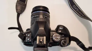 Olympus E-510  Digital Reflex Negra y tres objetiv