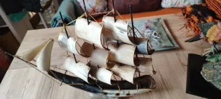 Barco decorativo de cuerno