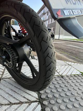 Honda CB125F Roja - Casi Nueva