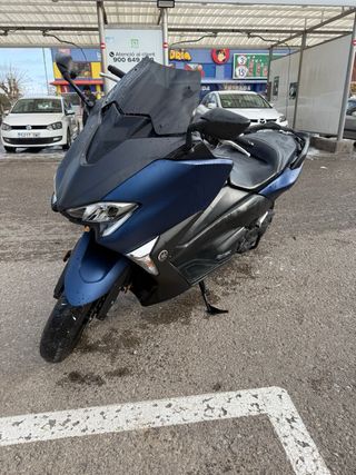 Yamaha T-Max 530 SX