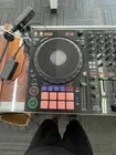 Mescladora DJ Pioneer DJM-1000 con estuche
