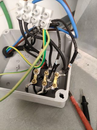 Electricista de Confianza