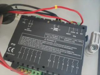 Banco automático de condensadores Cydesa