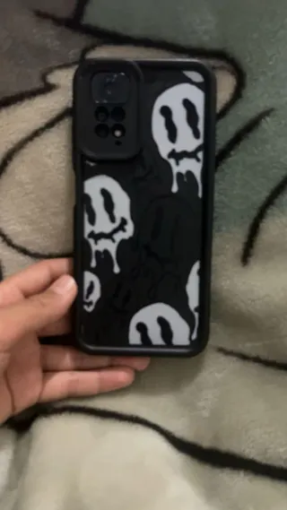 Móvil Negro y Plateado