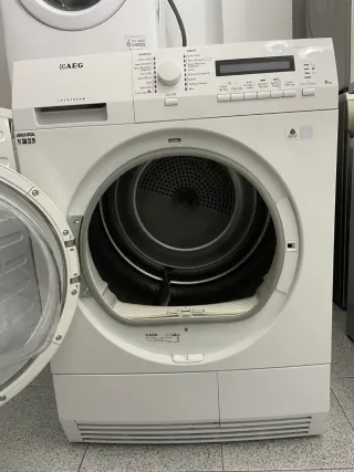 Secadora AEG 8kg Condensación