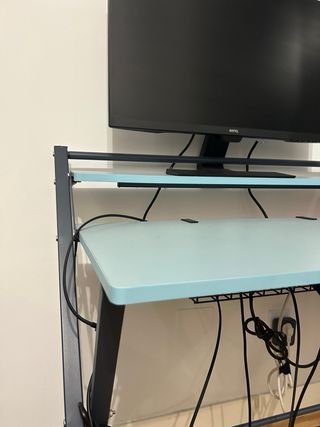 Escritorio sklumm metal y madera