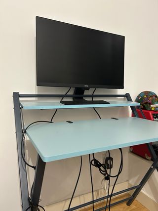 Escritorio sklumm metal y madera