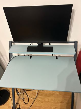 Escritorio sklumm metal y madera