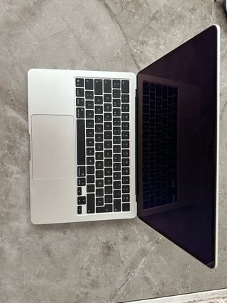MacBook Air M4 Plata 16GB RAM 256 GB 13 pulgadas