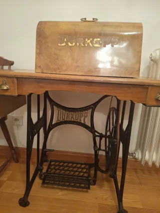 Máquina de coser antigua Dürkopp 114 K