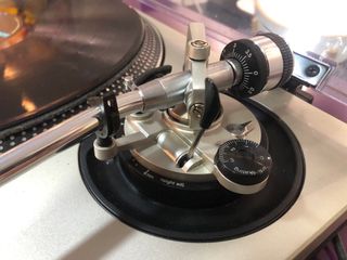 Tocadiscos Technics SL-1200 MK2
