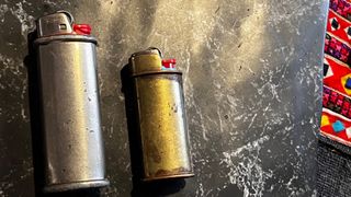 Pinzas de precisión con lupa, caja musical y más