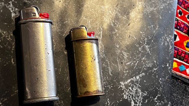 Pinzas de precisión con lupa, caja musical y más