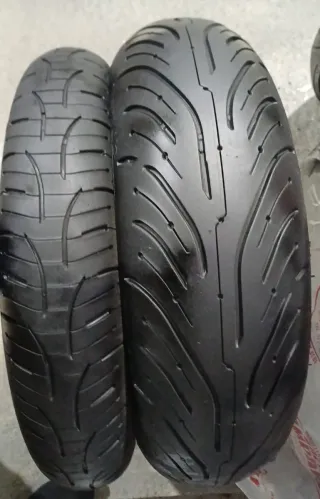 Neumáticos Michelin Pilot Road 4