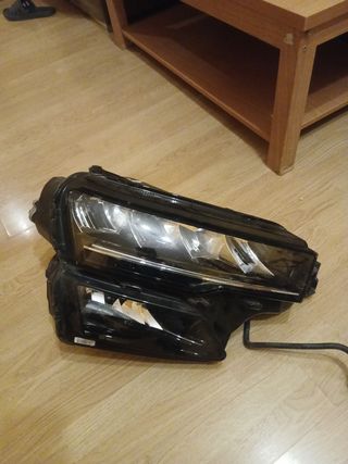 Faro delantero derecho Skoda Karoq
