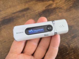 Reproductor MP3 Sony Walkman NWZ-B103F