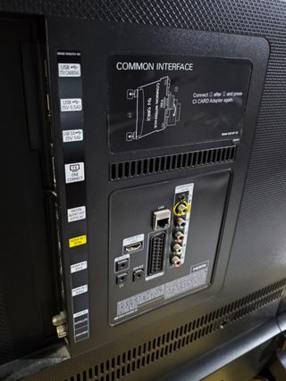 Samsung UE50HU6900S 50" 4K UHD TV + Mando Original