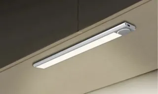 Luce armadio LED argento e bianco
