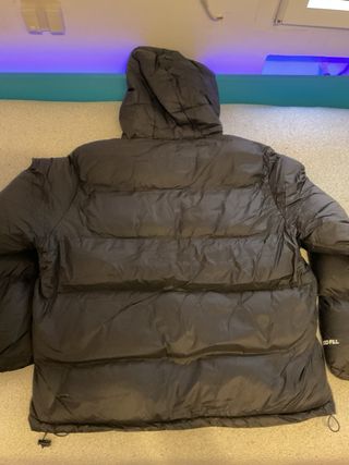 Abrigo Stussy Negro Talla XL