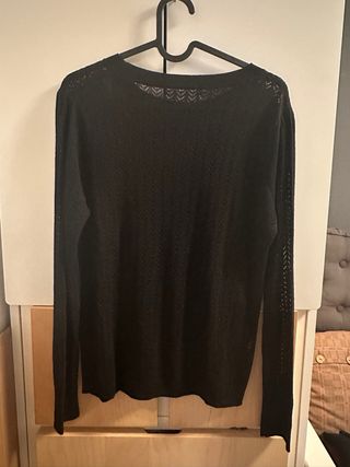 Jersey negro calado