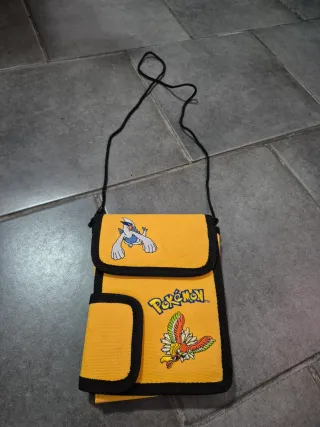 Borsetta Pokemon Gialla con Lugia e Ho-Oh