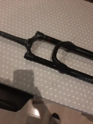 Horquilla Rock Shox Yari 170mm 27.5