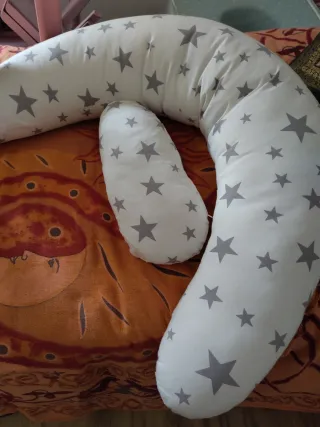 Cojín de lactancia con funda nueva