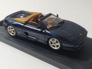Ferrari F355 Spider a escala 1:43 (Bang)