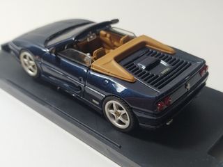 Ferrari F355 Spider a escala 1:43 (Bang)