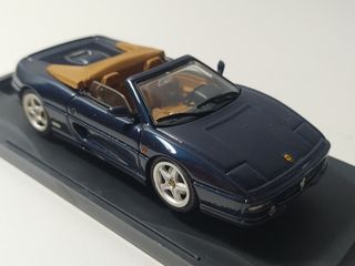 Ferrari F355 Spider a escala 1:43 (Bang)
