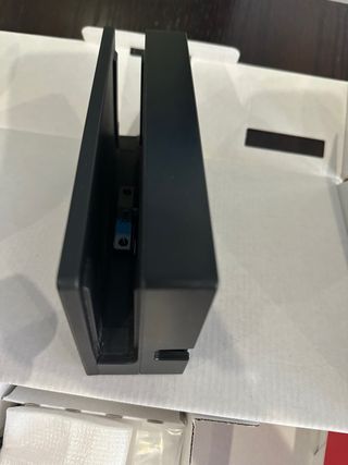 Nintendo Switch consola azul y rojo