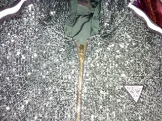 Chaqueta Guess lentejuelas negra y plateada