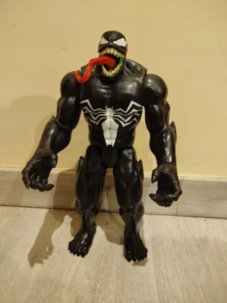 Figura Venom Articulada