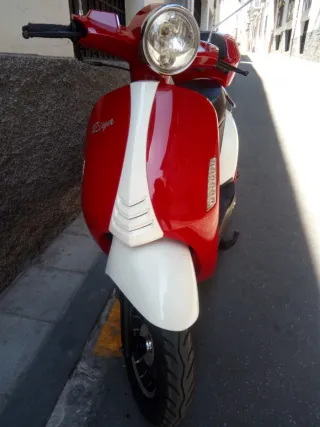 Ciclomotor Riya Retro S-50 Rojo/Blanco