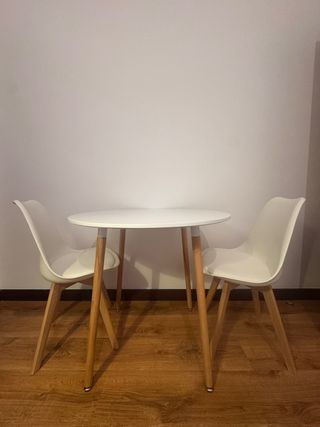 A ESTRENAR Mesa redonda 80cm blanca con 4 sillas