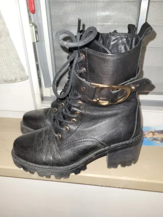 Anfibio nero con plateau