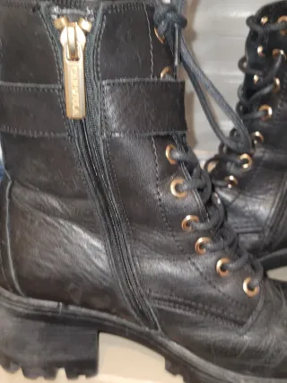 Anfibio nero con plateau