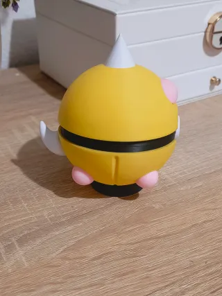 Pokéball Weedle que se abre