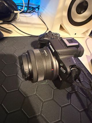 Cámara Canon EOS R50 kit influencer