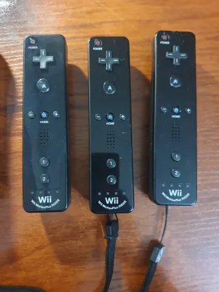 5 Mandos Wii Motion Plus Negros