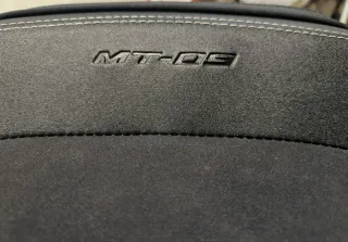 Asiento Yamaha MT-09