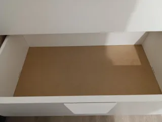 Cómoda Ikea Blanca y Madera