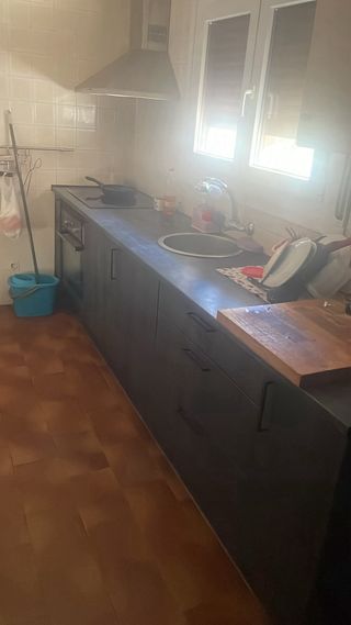 se alquila habitación o piso compartido