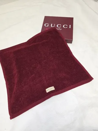 GUCCI Beauty Asciugamano Bordò Originale Nuovo