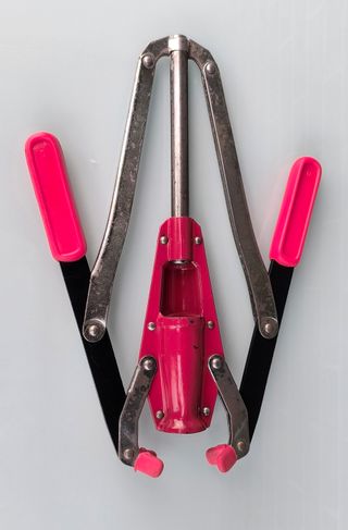 Encorchadora manual para botellas